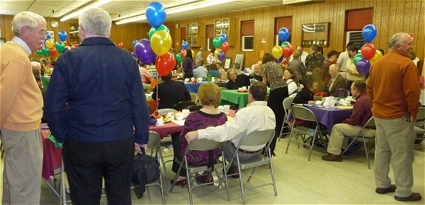 Hamlin Memorial Library dinner and auction